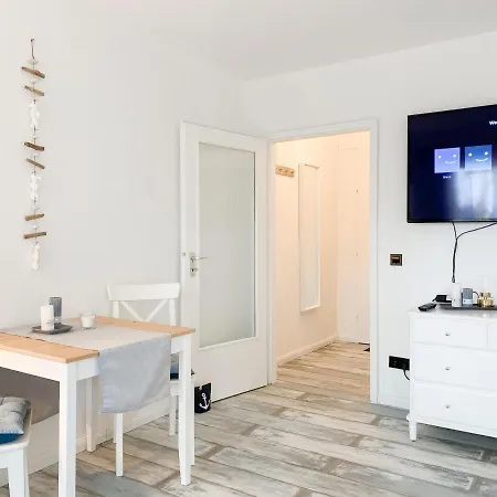 Strandmotte Klein Aber Feines Studio Mit Teilmeerblick Ganz Nah An Der Ostsee! Hallenbad Und Sauna Im Haus! Apartament Timmendorfer Strand
